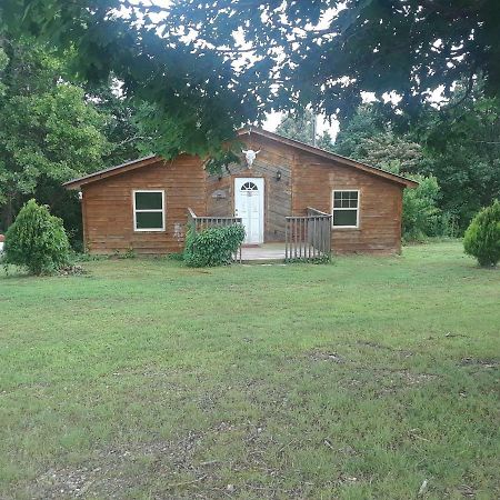 Cedar Cabin Located On A Buffalo Farm Marshall Eksteriør billede